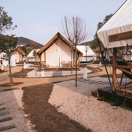 Wecamp Cadaques Hotel ภายนอก รูปภาพ