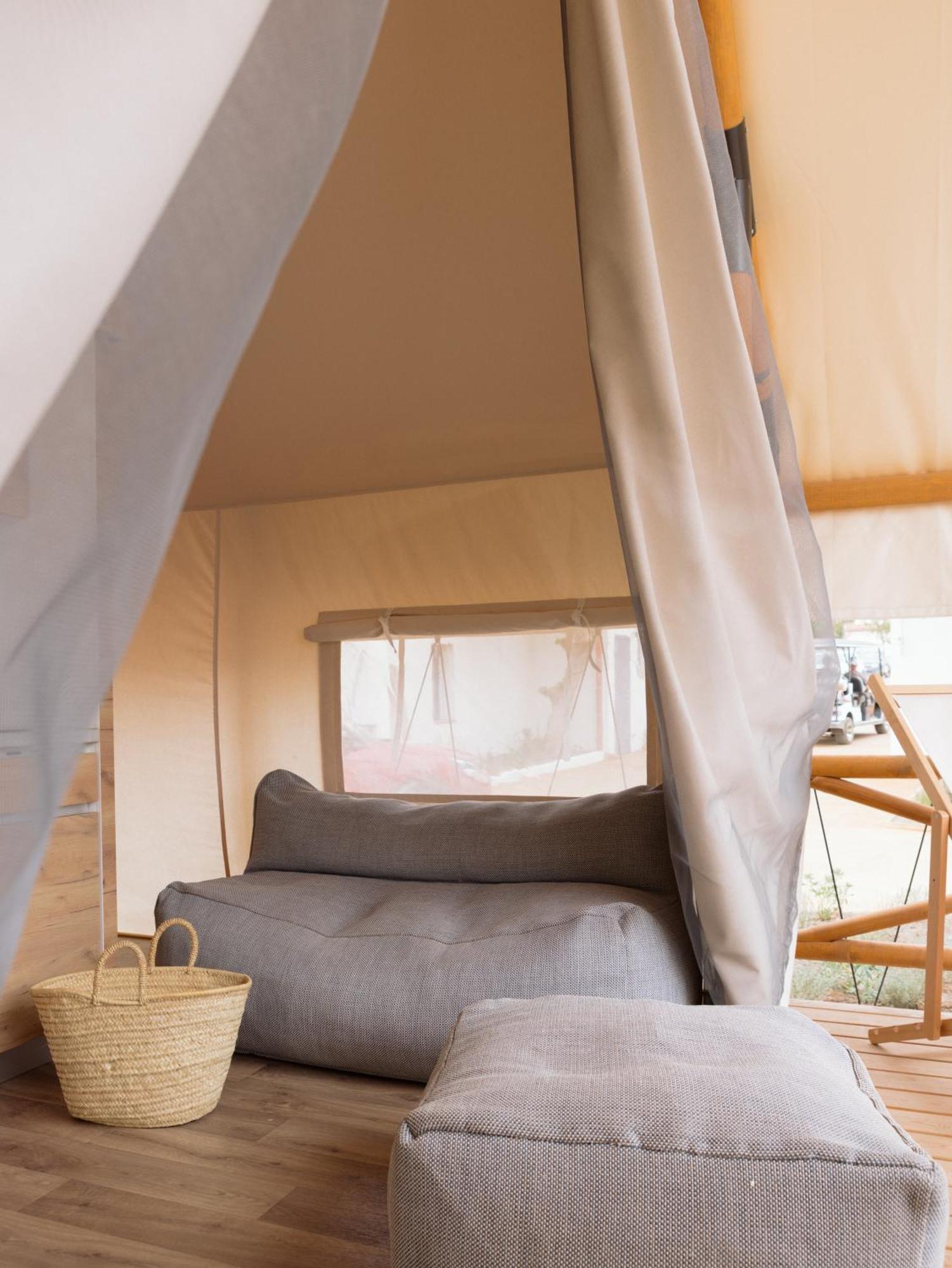 Wecamp Cadaques Hotel ภายนอก รูปภาพ