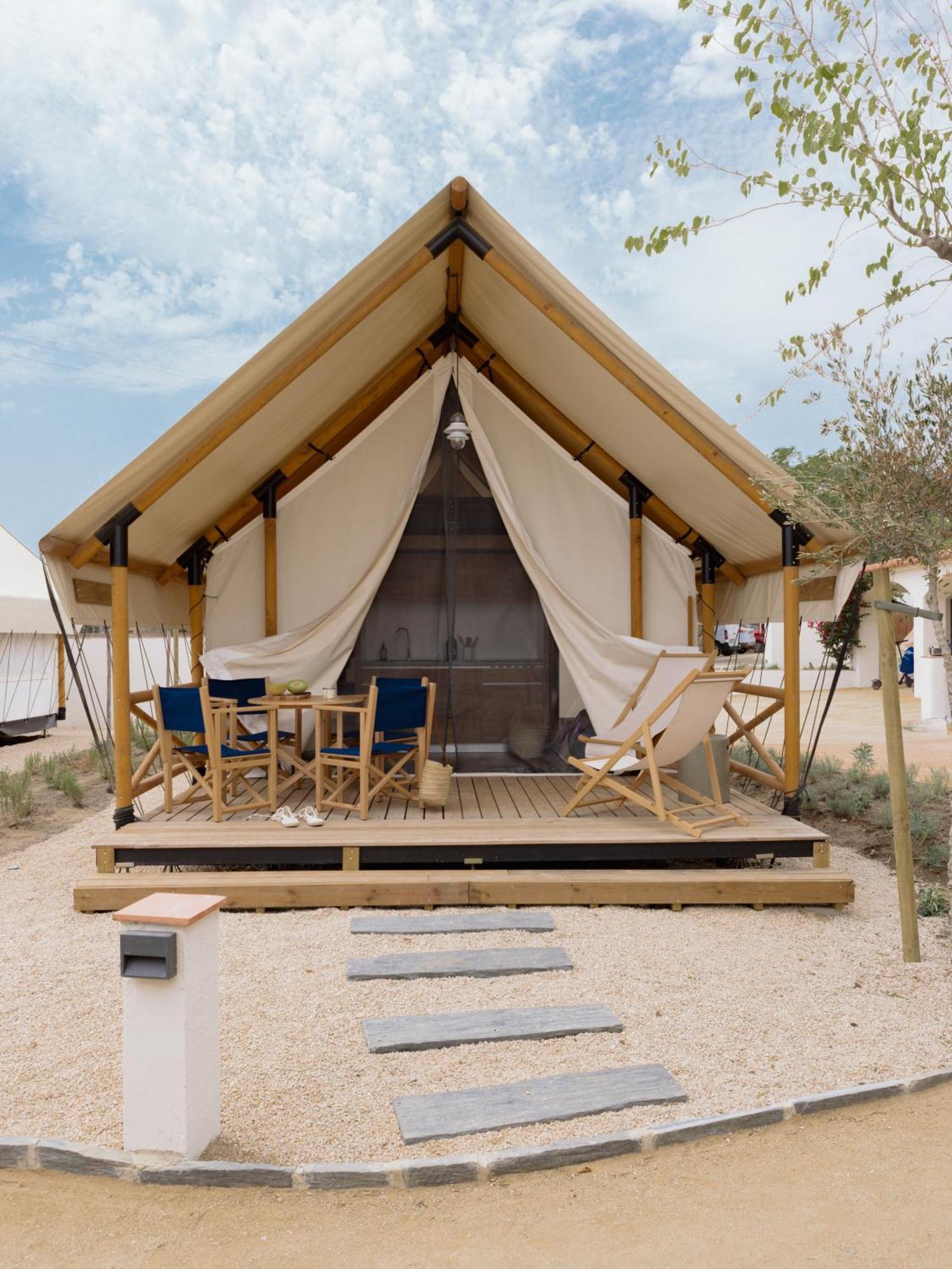 Wecamp Cadaques Hotel ภายนอก รูปภาพ