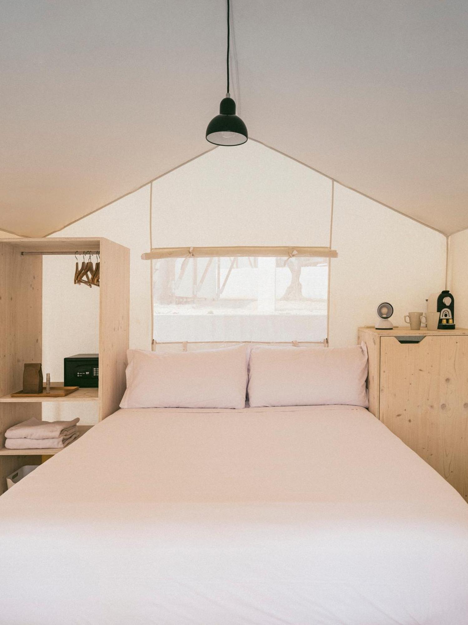 Wecamp Cadaques Hotel ภายนอก รูปภาพ